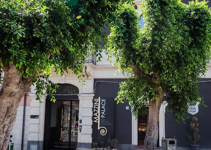 Mazzini Palace 게스트하우스 4*